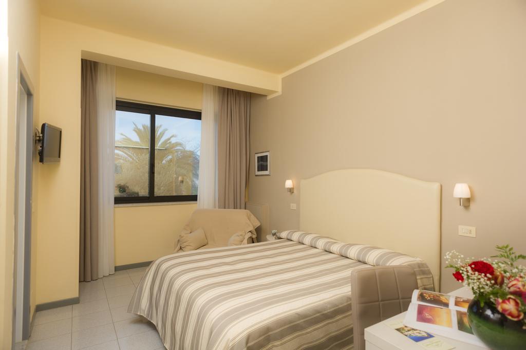 Hotel Gemma Del Mare Marina di Pietrasanta Kültér fotó