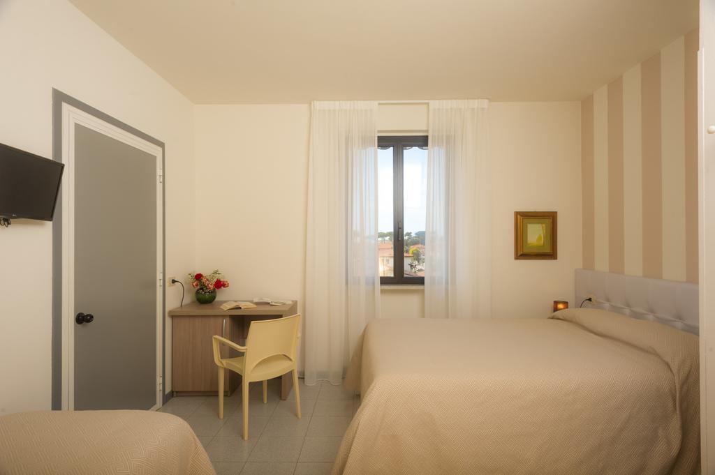 Hotel Gemma Del Mare Marina di Pietrasanta Kültér fotó