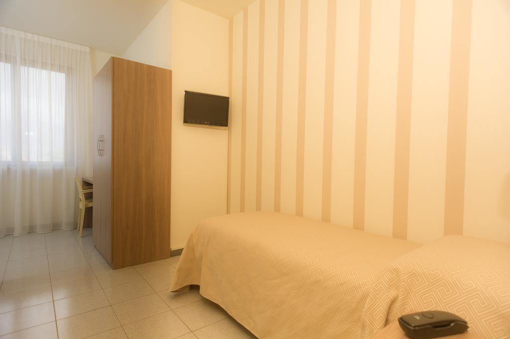 Hotel Gemma Del Mare Marina di Pietrasanta Kültér fotó