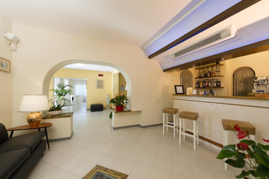 Hotel Gemma Del Mare Marina di Pietrasanta Kültér fotó