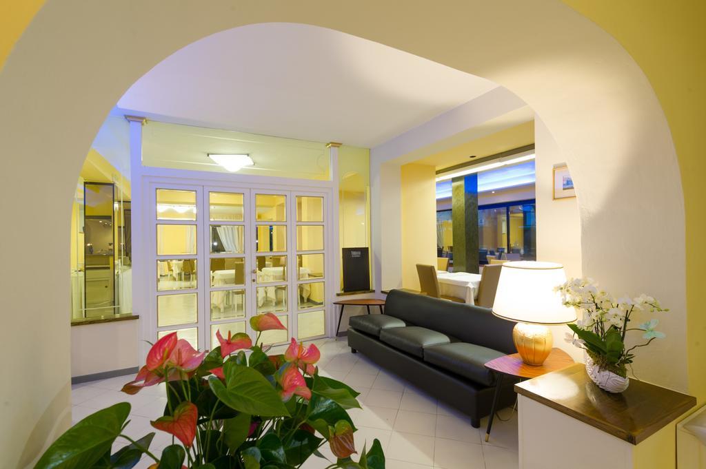 Hotel Gemma Del Mare Marina di Pietrasanta Kültér fotó