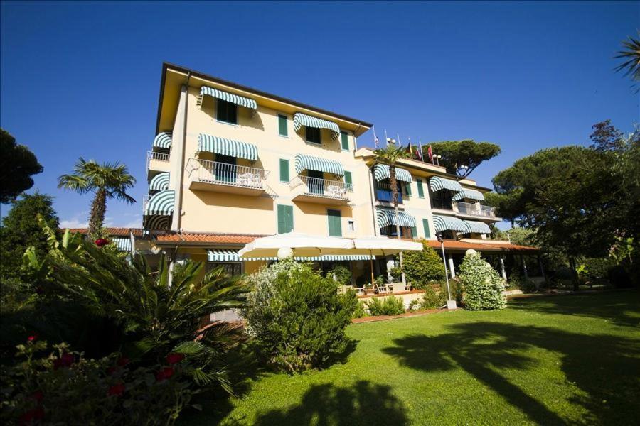 Hotel Gemma Del Mare Marina di Pietrasanta Kültér fotó